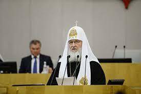 Андрей Кураев рассказал, что патриарх Кирилл наградил священников «уцененными» крестами