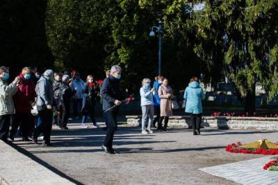 Эстонская полиция задержала волонтеров, ехавших к «Бронзовому солдату»
