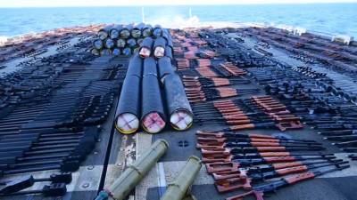 США изъяли в Аравийском море груз с российским и китайским оружием