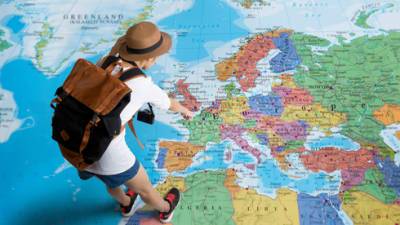 В отпуск - без детей: все, что важно знать перед заказом авиабилетов в Европу
