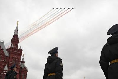 Все участники парада Победы в Москве оказались привитыми от коронавируса