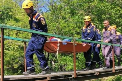 В Сочи спасатели помогли туристке с переломом ключицы
