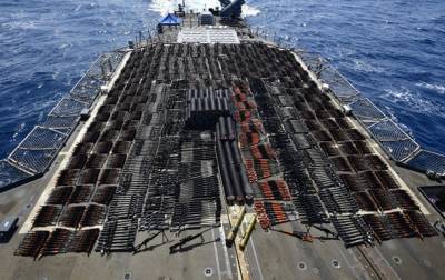В кремле паника! ВМС США задержали судно с российским оружием