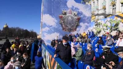 На параде Победы в Петербурге присутствовали более 200 ветеранов