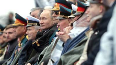Песков объяснил слова Путина о "недобитых карателях" во время парада в Москве