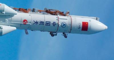 Неконтролируемая китайская ракета, которая могла упасть на Азию, приземлилась в Индийском океане (ВИДЕО)