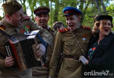 Жители Ленобласти участвуют во флешмобах, посвященных Дню Победы