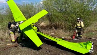 МЧС показало кадры с разбившимся в Татарстане самолетом