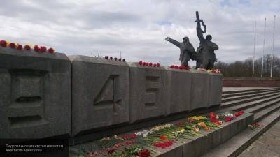 Европа и США не спасут: чем обернется для Прибалтики закрытие памятников на 9 Мая