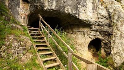 Денисову пещеру включили в список особо ценных объектов культурного наследия народов России