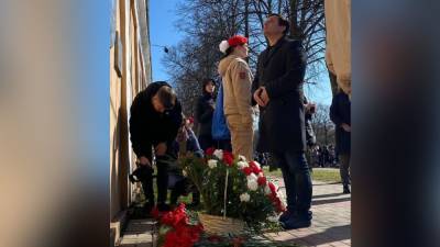 Николай Столярчук поздравил ветеранов с Днем Победы в Кронштадте