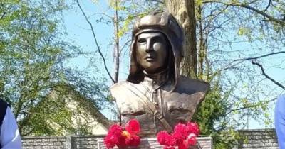 В Ладушкине открыли памятник Герою Советского Союза, в честь которого назван город