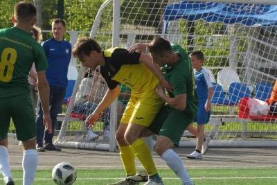 Футболисты из Невинномысска обыграли соперников из Михайловска