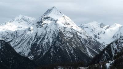 Альпинистка из Минусинска сорвалась при восхождении на гору Эльбрус