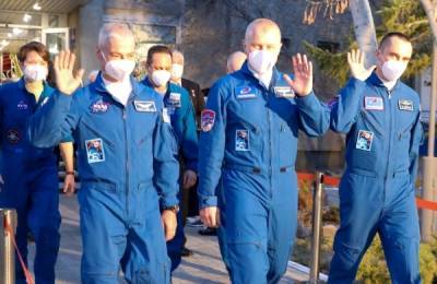 Космонавты 65-й экспедиции выполнят 45 экспериментов на МКС