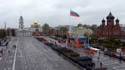 Новости на "России 24". Тульский губернатор к параду переоделся в военную форму