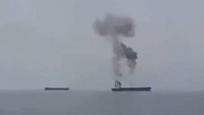 У берегов Сирии на танкере произошел взрыв