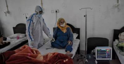 Выживших после коронавируса в Индии добивает "чёрная плесень"