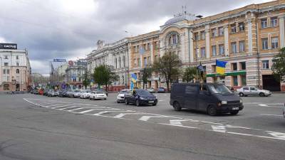 В Харькове АТОвцы масштабным автопробегом отметили День победы над нацизмом