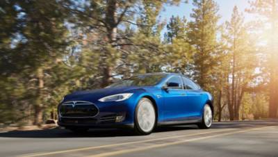 Компания Tesla снова подняла цены на свои электрокары