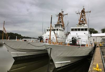Украинские и американские корабли провели совместные маневры в Черном море "под присмотром" судов ВМФ РФ