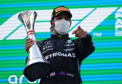 Хэмилтон стал победителем Гран-при Испании