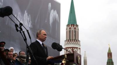 Путин отступил от традиционного выступления по случаю Дня Победы