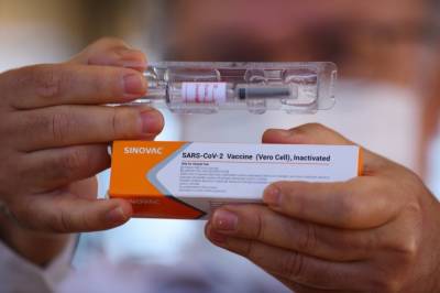 Украина получила очередную партию вакцины Sinovac