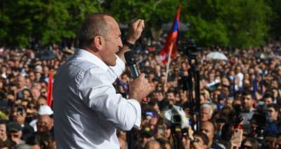 "Мы сможем это сделать": как прошел митинг сторонников Кочаряна в Ереване - видео