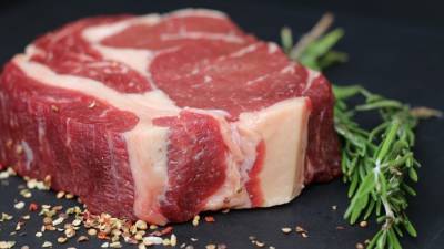 Ученые нашли связь между инсультами и красным мясом