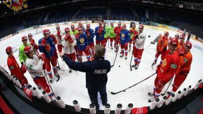 Тренерский штаб сборной РФ по хоккею огласил состав команды на Чешские игры