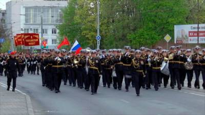 Новости на "России 24". На параде в Калининграде у каждого подразделения была своя композиция