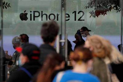 Apple засудили за продажу iPhone без зарядки