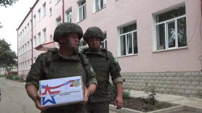 Росссийские миротворцы в Карабахе провели благотворительную акцию ко Дню защиты детей
