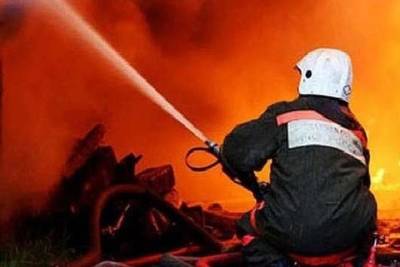 Пожарные спасли 3 человек из пожара на Каштаке в Томске