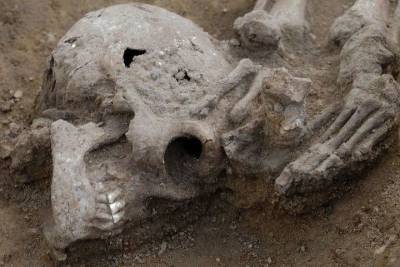 Археологи нашли группу обезглавленных тел в Сомершеме
