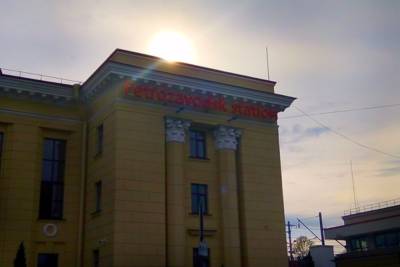 Жители Петрозаводска просят расширить парковку у железнодорожного вокзала