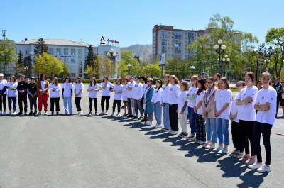 В Южно-Сахалинске провели акцию #Сказкимелом