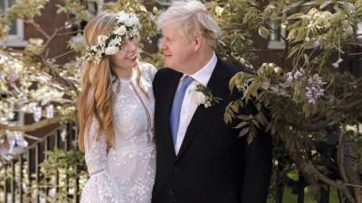 Премьер-министр Великобритании Борис Джонсон тайно женился