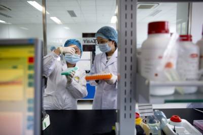 В Китае выявили первый в мире случай заражения человека штаммом птичьего гриппа H10N3