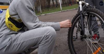 В Калининграде серийный вор попросил знакомую помогать с угоном велосипедов