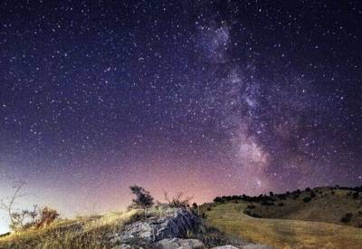 Опубликовано уникальное фото призрачной галактики в созвездии Гидры