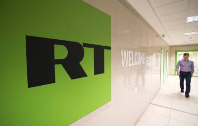 Санкции против журналистов: Сommerzbank закрыл счет телеканала RT в Германии