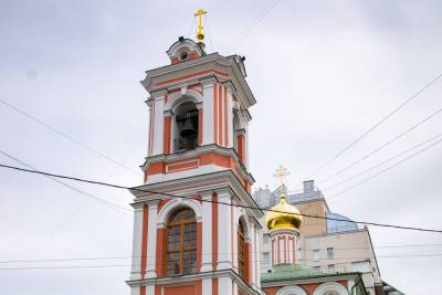 Москва восстанавливает культурное наследие: реставрацию церкви Воскресения Словущего завершат в 2022 году