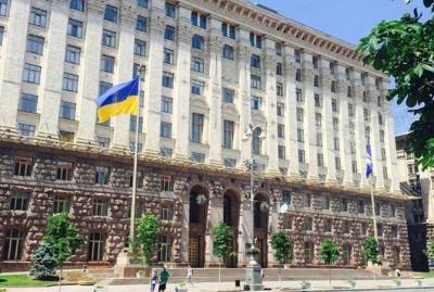 Как депутат Киевсовета из "Слуги Народа" попал в скандал с рейдерами
