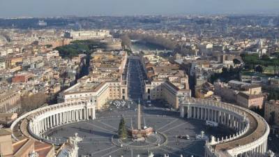 Папа Франциск завершил "марафон" против COVID-19