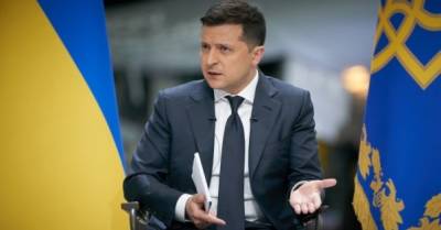 Зеленский раскритиковал &quot;хрупкое, как рассыпающийся ЕС, НАТО&quot; за страхи принять Украину