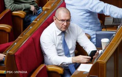 Верховная Рада отлучила депутата Шевченко от фракции «Cлуга народа»