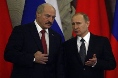 Лукашенко анонсировал поставку вооружений из России