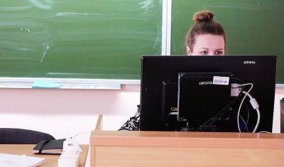 Курских учителей обязали следить за соцсетями школьников